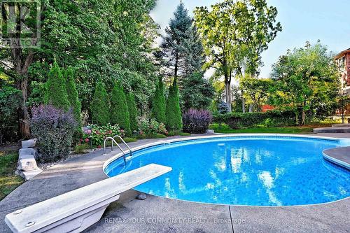 Lovely Pool and Gardens backing to Ravine - 1530 Canada Court, Oakville, ON 