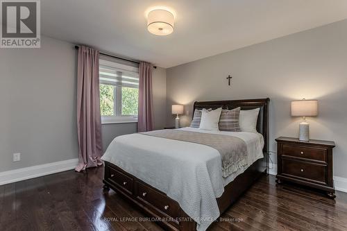 541 Hambling Court, Burlington, ON 