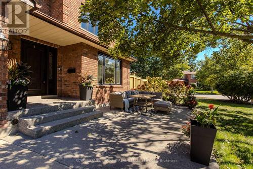 541 Hambling Court, Burlington, ON 