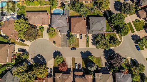 541 Hambling Court, Burlington, ON 