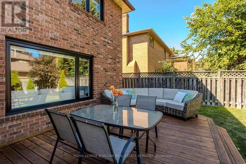 541 Hambling Court, Burlington, ON 