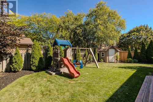 541 Hambling Court, Burlington, ON 