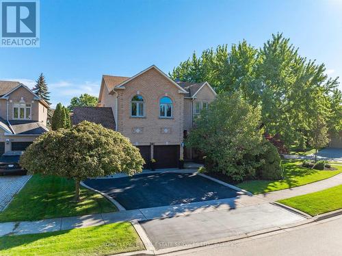 Exceptional River Oaks Residence on a Quiet Court! - 340 Oakridge Court, Oakville, ON 