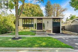 2250 DUNEDIN ROAD Oakville, ON L6J 5V5