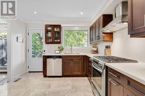 2250 Dunedin Road, Oakville, ON 