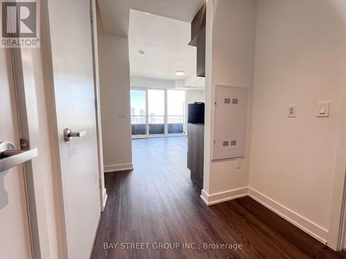 7404 - 448 BURNHAMTHORPE ROAD W , Mississauga, Ontario L5B 0R4 2