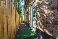Separate Entrance To Basement South Side - 