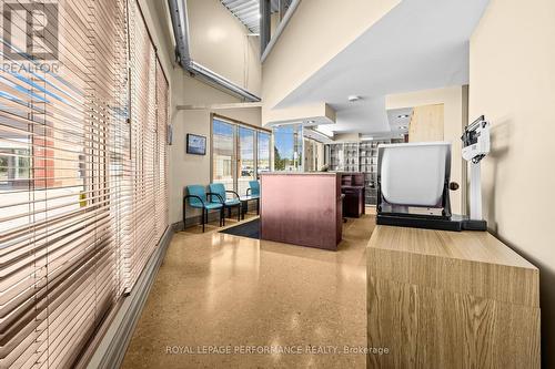21 - 5350 Canotek Road, Ottawa, ON 