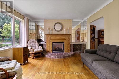 550 Wolffdale Crescent, Ottawa, ON 