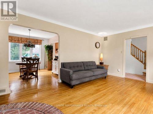 550 Wolffdale Crescent, Ottawa, ON 