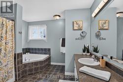 4 PC Ensuite - 
