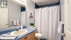 4 piece main bath - 
