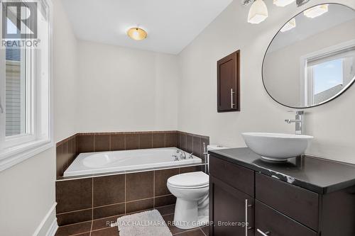 433 Cooks Mill Crescent, Ottawa, ON 