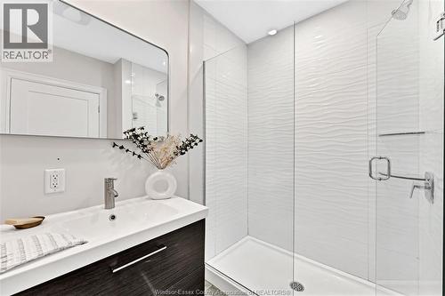 1362 Elsmere, Windsor, ON 