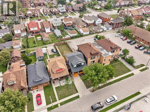1362 Elsmere, Windsor, ON 
