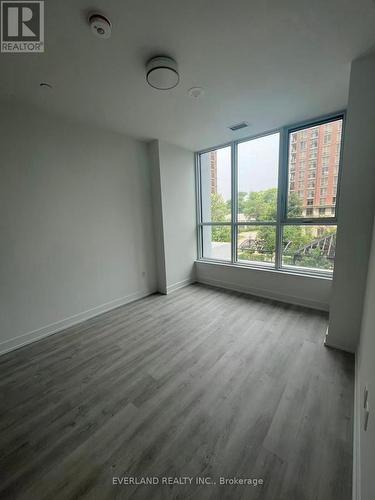 443 - 20 INN ON THE PARK DRIVE , Toronto, Ontario M3C 0P8 4