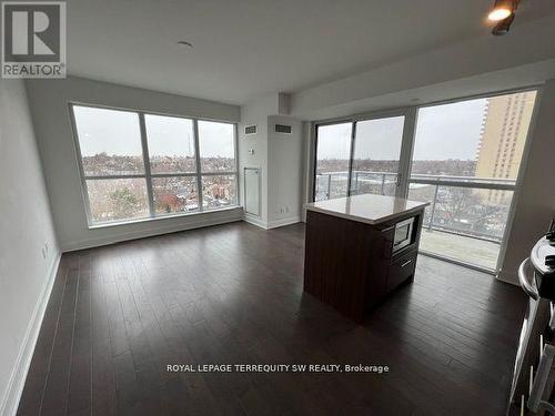 902 - 58 Orchard View Boulevard, Toronto, ON 
