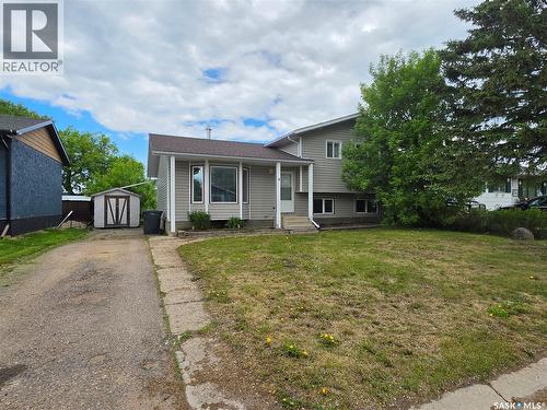 9 Stack Crescent, Meadow Lake, SK 