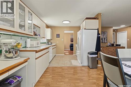 1227 2Nd Avenue Nw, Moose Jaw, SK 