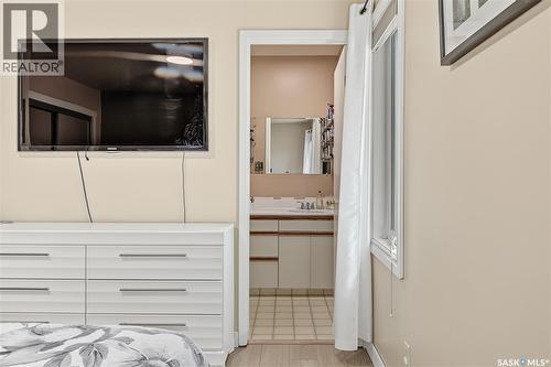 1227 2Nd Avenue Nw, Moose Jaw, SK 