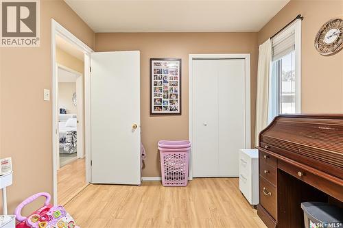 1227 2Nd Avenue Nw, Moose Jaw, SK 
