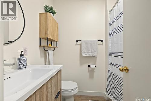 1227 2Nd Avenue Nw, Moose Jaw, SK 