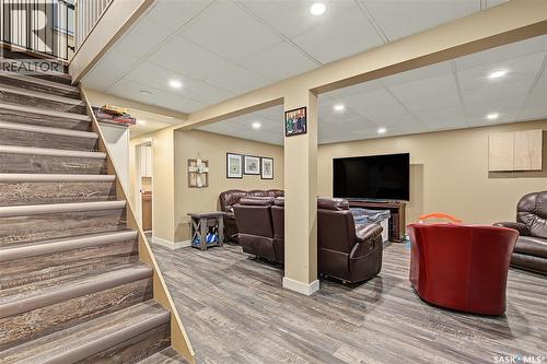 1227 2Nd Avenue Nw, Moose Jaw, SK 