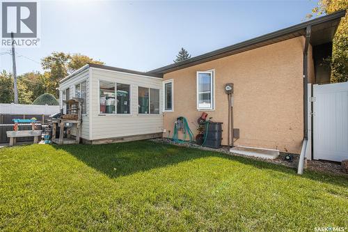 1227 2Nd Avenue Nw, Moose Jaw, SK 