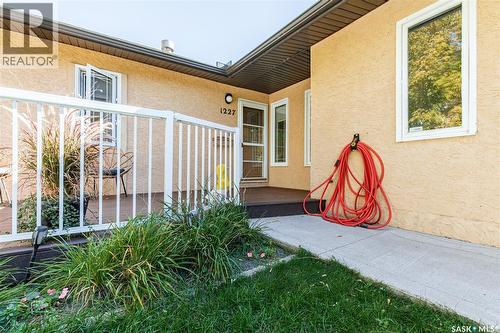 1227 2Nd Avenue Nw, Moose Jaw, SK 