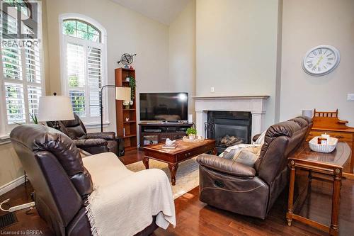15 Farrugie Street, Paris, ON 