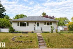 9512 76 ST NW  Edmonton, AB T6C 2K9