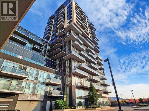 2093 FAIRVIEW Street Unit# 201 , Burlington, Ontario L7R 0E6 4