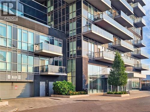 2093 FAIRVIEW Street Unit# 201 , Burlington, Ontario L7R 0E6 5