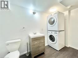 Bachelor Unit - 