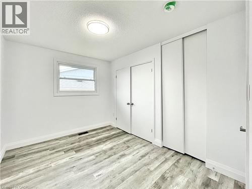 Main floor unit bedroom - 76 Marc Boulevard, Welland, ON 