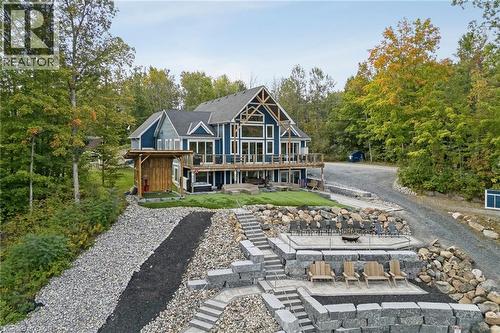 527 Pine Point Lane, Madoc, ON 