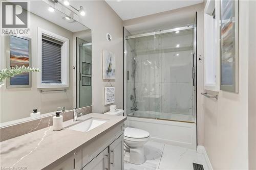 527 Pine Point Lane, Madoc, ON 
