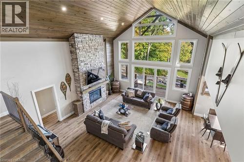 527 Pine Point Lane, Madoc, ON 