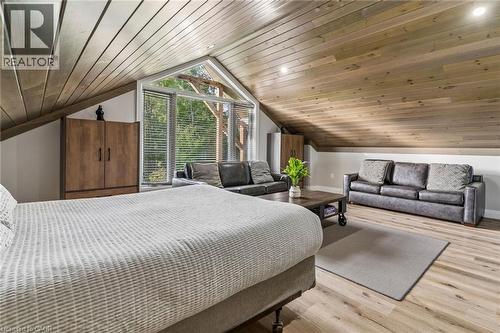 527 Pine Point Lane, Madoc, ON 