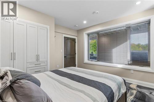527 Pine Point Lane, Madoc, ON 