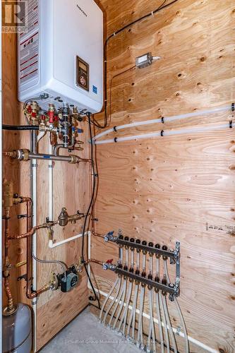 In-Floor Heat - 33 Shaw Crescent, Huntsville (Chaffey), ON 
