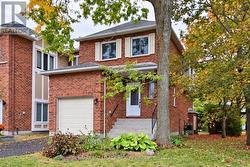 57 ASHPARK CRESCENT  Ottawa, ON K1T 3N8