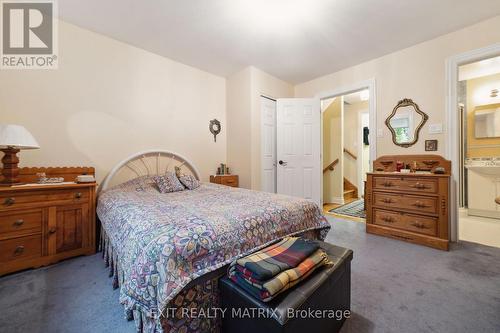 1866 Lenester Avenue, Ottawa, ON 