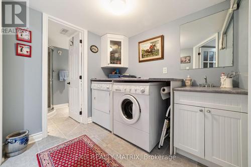 1866 Lenester Avenue, Ottawa, ON 
