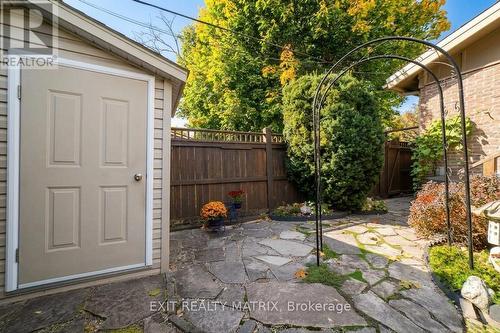1866 Lenester Avenue, Ottawa, ON 
