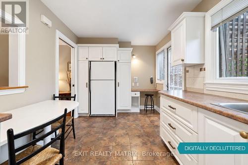 1866 Lenester Avenue, Ottawa, ON 