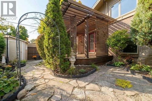 1866 Lenester Avenue, Ottawa, ON 