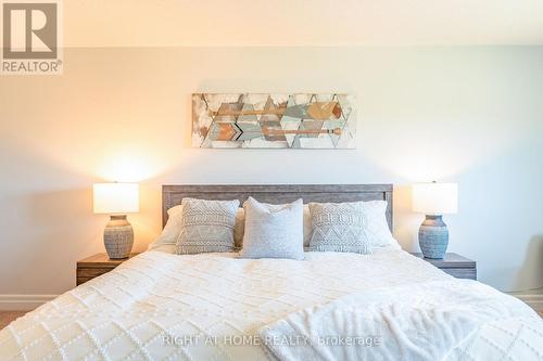 68 Wood Crescent, Essa, ON 
