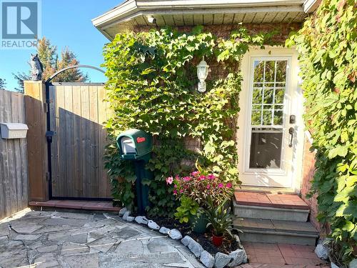 Front - 227 Hickling Trail, Barrie, ON 