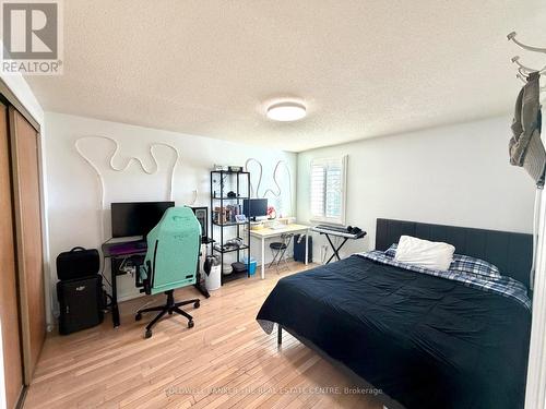 Bed 2 - 227 Hickling Trail, Barrie, ON 
